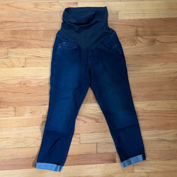 Lot bundle of Maternity Pants size Medium - Picture 3 of 4